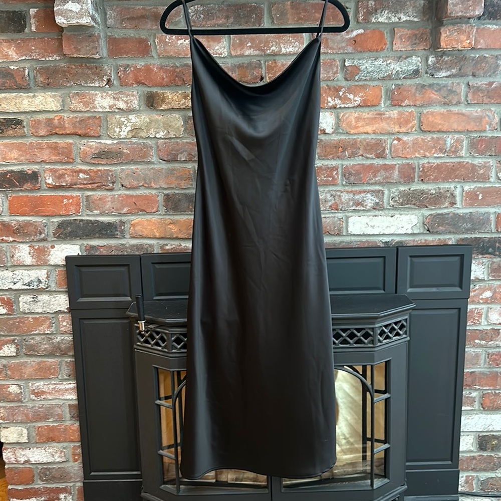 Lady Black Tie “VELVI” Midi dress Size 4 Cocktail, homecoming, evening dress